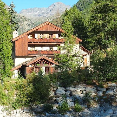 Chalet Lavis Trafford Bed & Breakfast Bramans ภายนอก รูปภาพ